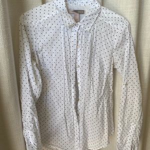 Must have white shirt in very good condition !